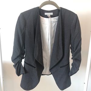 💥Host Pick💥NWOT H&M 3/4 Sleeve Blazer